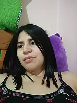 Snapshot of Cata_black chatting on 05-13-26, 12:57 Cata black online show from 05-13-26, 12:57