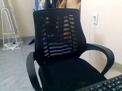 Snapshot of -Hodiqua- chatting on 07-21-26, 12:57 -Hodiqua- online show from 07-21-26, 12:57