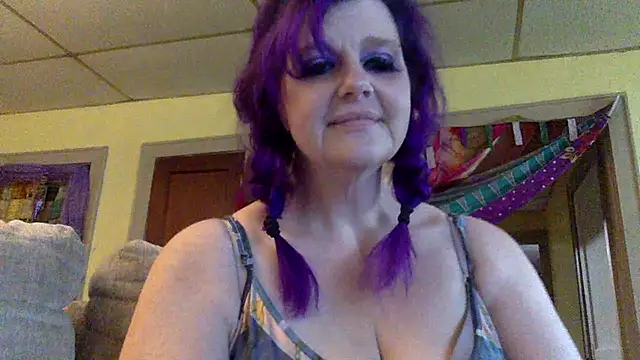 Snapshot of PiSeas chatting on 07-10-26, 05:37 PiSeas online show from 07-10-26, 05:37