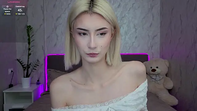kittysocutie online show from 05-11-26, 12:05