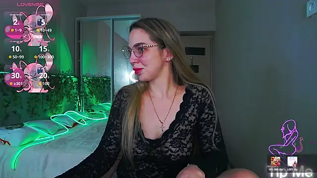Alexandracandy online show from 05-09-26, 07:41