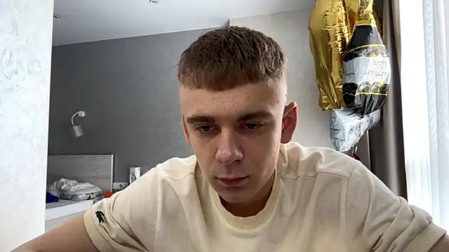Snapshot of SoloFury chatting on 06-17-26, 07:44 SoloFury online show from 06-17-26, 07:44