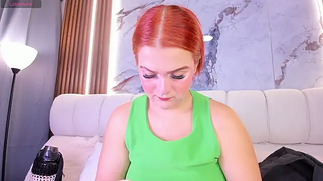 Snapshot of melanieklaus2 chatting on 05-26-26, 03:35 melanieklaus2 online show from 05-26-26, 03:35
