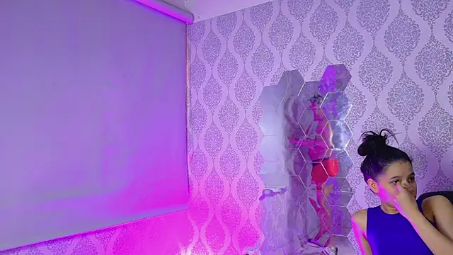 Twink Sensationxx online show from 04-09-26, 05:18
