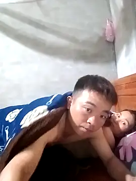 Snapshot of boy-pho- chatting on 03-24-26, 04:01 boy-pho- online show from 03-24-26, 04:01