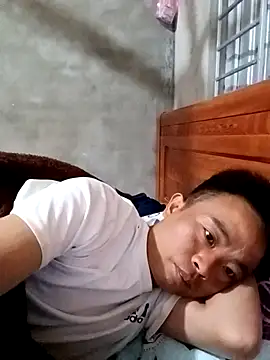 Snapshot of boy-pho- chatting on 03-26-26, 12:33 boy-pho- online show from 03-26-26, 12:33