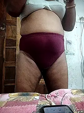 Snapshot of hottsexyy chatting on 07-04-26, 03:56 hottsexyy online show from 07-04-26, 03:56