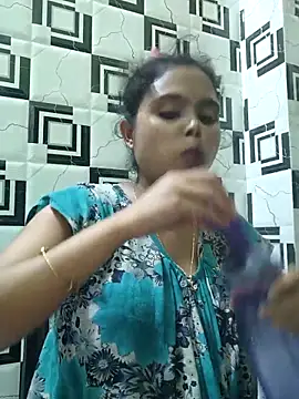 Snapshot of hotbhabhi_0 chatting on 04-21-26, 06:44 hotbhabhi 0 online show from 04-21-26, 06:44