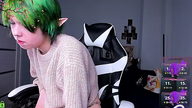 LittleKittenStar online show from 04-09-26, 06:19