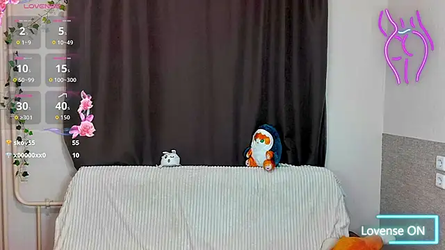 Emily Nelsonn online show from 04-18-26, 07:07