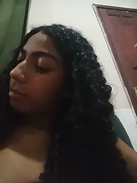 Snapshot of SereiaMulata chatting on 06-14-26, 01:14 SereiaMulata online show from 06-14-26, 01:14