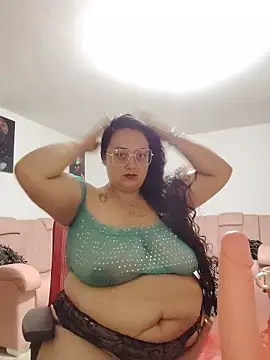 Snapshot of AvaRyd chatting on 06-06-26, 04:28 AvaRyd online show from 06-06-26, 04:28