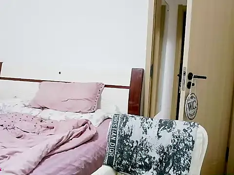 yueyue-99 online show from 03-31-26, 12:38