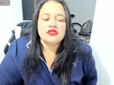 Snapshot of Atenea_19_ chatting on 05-23-26, 08:18 Atenea 19 online show from 05-23-26, 08:18