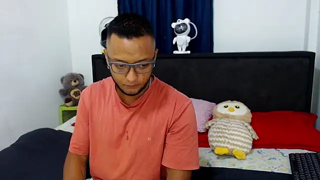 Snapshot of MascTyler chatting on 04-22-26, 10:00 MascTyler online show from 04-22-26, 10:00