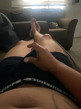 HOTB0Y18 online show from 06-30-26, 02:18