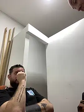 AlejoXMP2026 online show from 04-16-26, 06:41