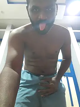 Snapshot of singletamilguy chatting on 04-04-26, 04:37 singletamilguy online show from 04-04-26, 04:37