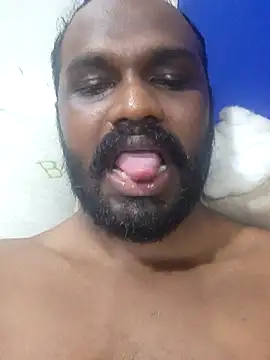 Snapshot of singletamilguy chatting on 04-16-26, 05:58 singletamilguy online show from 04-16-26, 05:58
