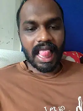 Snapshot of singletamilguy chatting on 04-17-26, 07:00 singletamilguy online show from 04-17-26, 07:00
