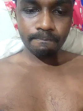 Snapshot of singletamilguy chatting on 04-18-26, 06:01 singletamilguy online show from 04-18-26, 06:01