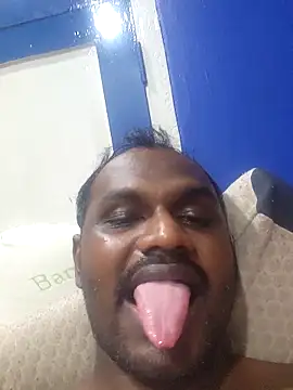 Snapshot of singletamilguy chatting on 04-20-26, 10:00 singletamilguy online show from 04-20-26, 10:00