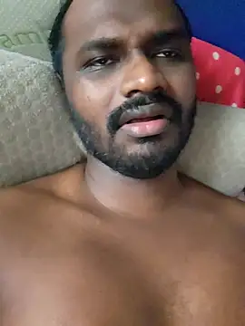 Snapshot of singletamilguy chatting on 05-06-26, 07:35 singletamilguy online show from 05-06-26, 07:35