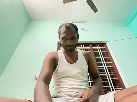 Snapshot of singletamilguy chatting on 05-09-26, 01:49 singletamilguy online show from 05-09-26, 01:49