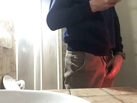 Snapshot of saber910 chatting on 03-19-26, 05:28 saber910 online show from 03-19-26, 05:28