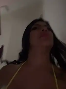 Snapshot of Noa_rousse01 chatting on 06-21-26, 08:06 Noa rousse01 online show from 06-21-26, 08:06