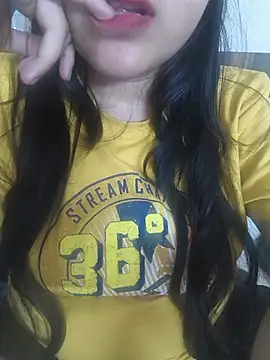 Snapshot of neelam_rawat chatting on 07-04-26, 06:14 neelam rawat online show from 07-04-26, 06:14