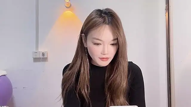 Snapshot of leilei998 chatting on 04-21-26, 10:21 leilei998 online show from 04-21-26, 10:21