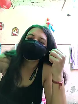 Snapshot of REENA-STRIP chatting on 05-04-26, 05:58 REENA-STRIP online show from 05-04-26, 05:58