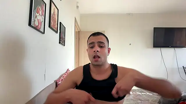 Snapshot of Daniel_ice chatting on 07-17-26, 04:01 Daniel ice online show from 07-17-26, 04:01