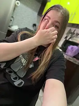 Snapshot of milana_millka chatting on 04-10-26, 10:53 milana millka online show from 04-10-26, 10:53