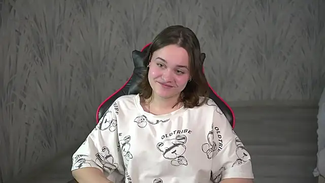 Snapshot of YonMarchak chatting on 03-20-26, 11:37 YonMarchak online show from 03-20-26, 11:37