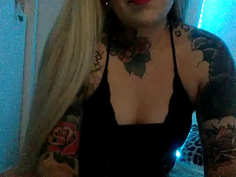 Snapshot of Cherrybabyxxx chatting on 04-17-26, 11:02 Cherrybabyxxx online show from 04-17-26, 11:02