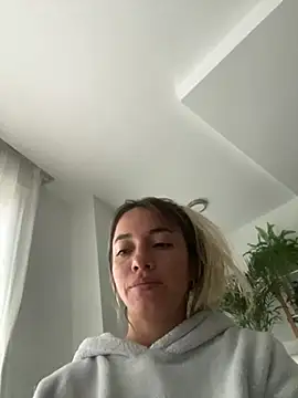 Snapshot of Sexyandtiny chatting on 03-20-26, 07:24 Sexyandtiny online show from 03-20-26, 07:24