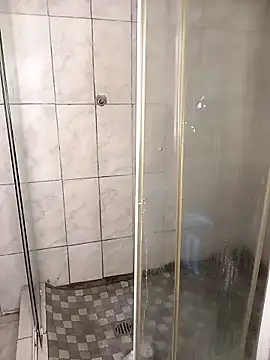 Snapshot of coco0002 chatting on 06-05-26, 03:29 coco0002 online show from 06-05-26, 03:29