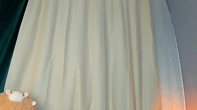 KarriDunman online show from 04-25-26, 01:41