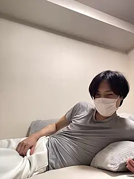 Snapshot of youta200 chatting on 04-04-26, 01:48 youta200 online show from 04-04-26, 01:48