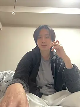 Snapshot of youta200 chatting on 04-12-26, 01:05 youta200 online show from 04-12-26, 01:05