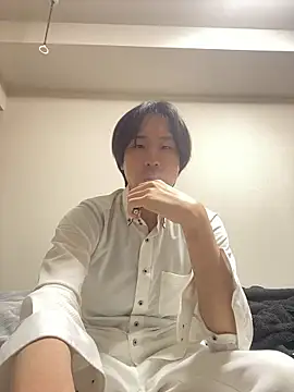 Snapshot of youta200 chatting on 04-13-26, 10:32 youta200 online show from 04-13-26, 10:32