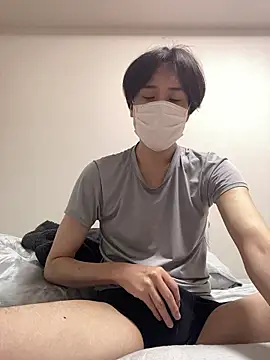 Snapshot of youta200 chatting on 04-20-26, 01:47 youta200 online show from 04-20-26, 01:47