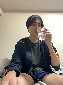 Snapshot of youta200 chatting on 04-26-26, 03:53 youta200 online show from 04-26-26, 03:53