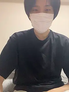 Snapshot of youta200 chatting on 07-13-26, 03:26 youta200 online show from 07-13-26, 03:26