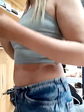 alanna6950 online show from 04-10-26, 05:28