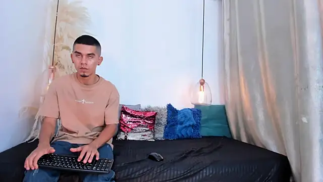 your d0ll1 online show from 05-08-26, 11:59