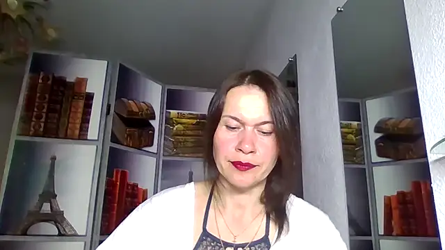 Selena Moo online show from 03-30-26, 07:53