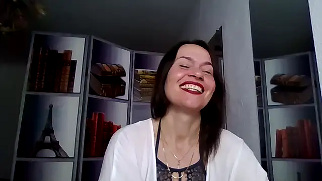 Selena Moo online show from 04-10-26, 08:30